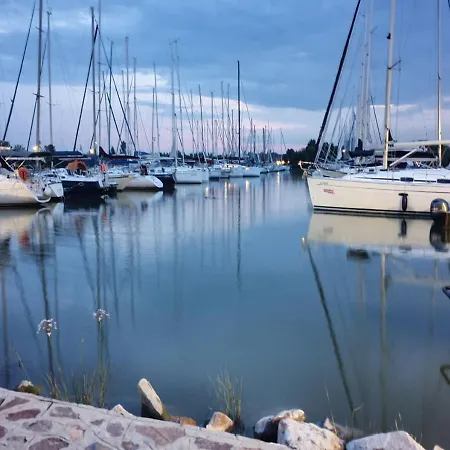 Dora House & كيستاي