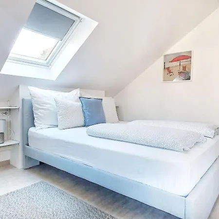 Apartment Dora Holiday House *