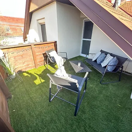 Dora Holiday House Apartment *