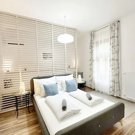 Apartment Dora Holiday House