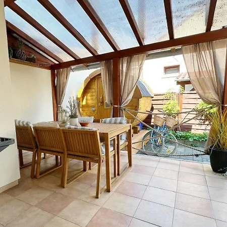Dora Holiday House Apartment Keszthely