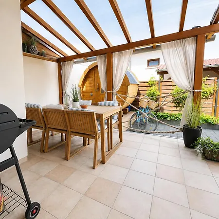 Appartement Dora House & -sauna & Relax By The Keszthely