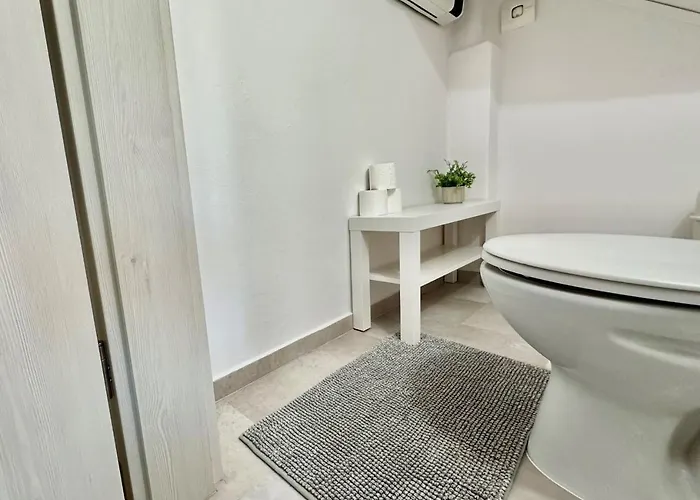 Dora Holiday House Кестхей