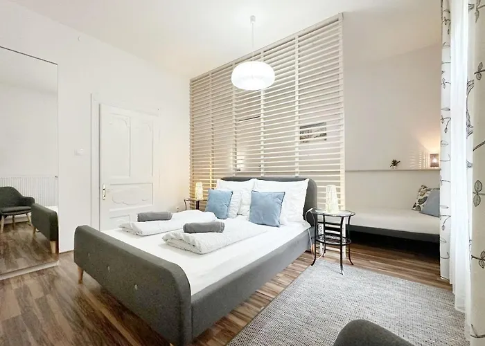 Dora Holiday House Апартаменты *