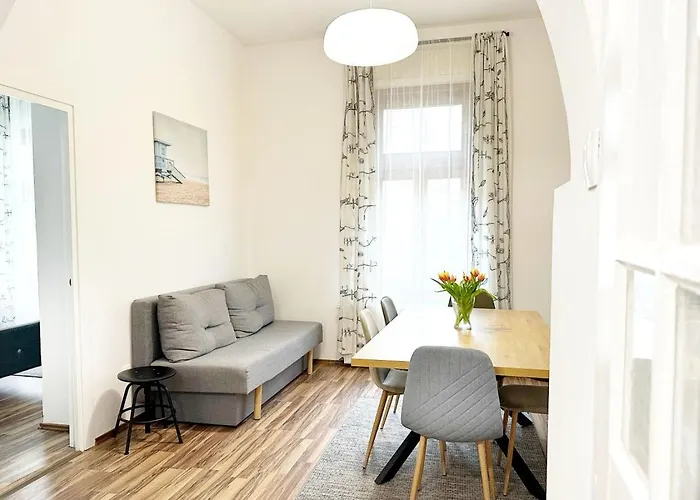 Апартаменты Dora Holiday House Кестхей