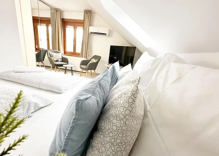 Апартаменты Dora Holiday House Кестхей