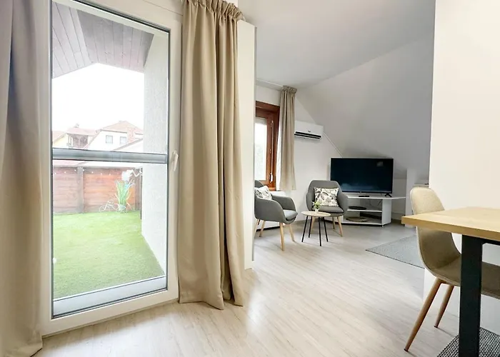 Dora Holiday House Апартаменты *