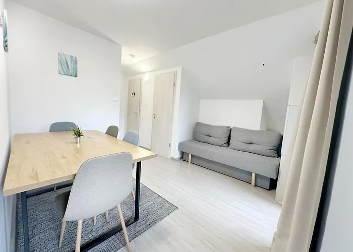 Апартаменты Dora Holiday House *