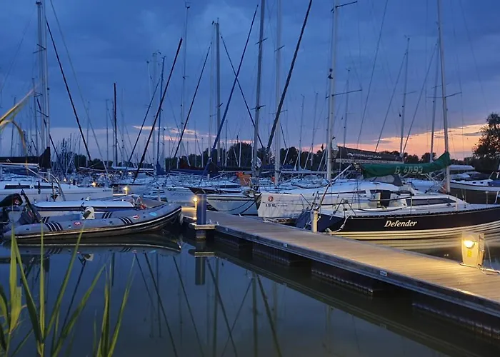 Апартаменты Dora Holiday House *